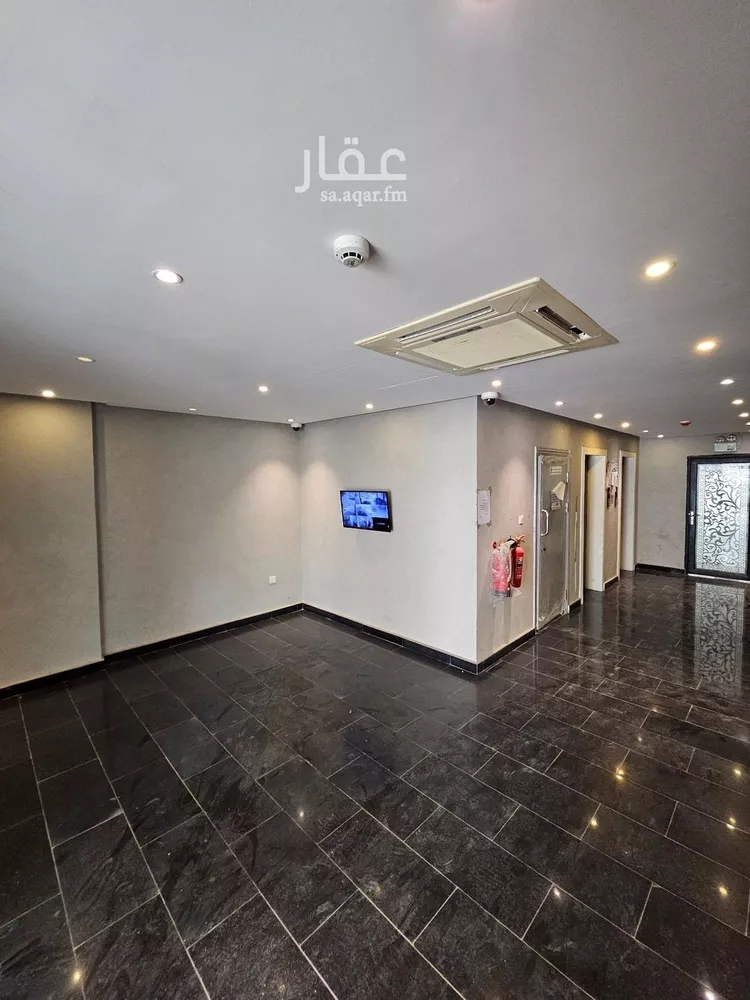 شقة للإيجار في شارع رفحاء, حي الحمراء, مدينة الخبر, المنطقة الشرقية صورة 2