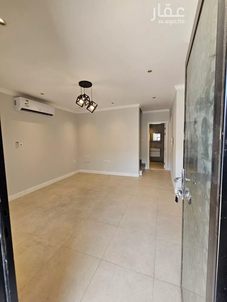 فيلا للإيجار في شارع ابن الشهاب, حي الراكة الشمالية, مدينة الدمام, المنطقة الشرقية صورة 5