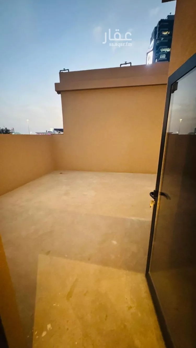 فيلا للبيع في شارع الكاتب, حي الراكة الشمالية, مدينة الدمام, المنطقة الشرقية صورة 2
