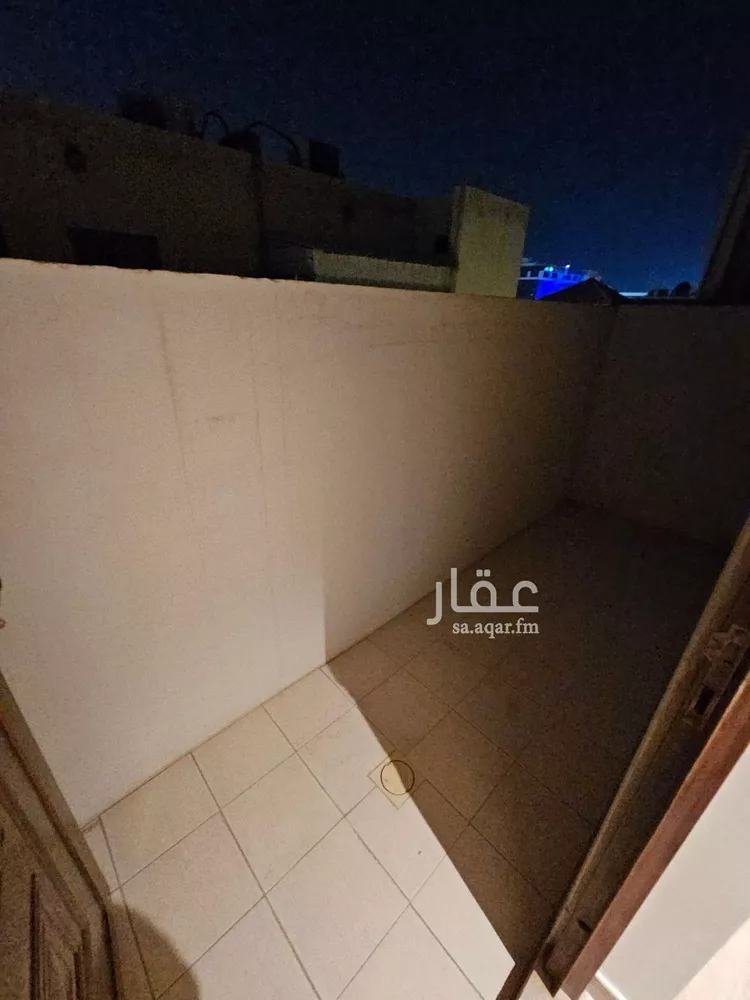 فيلا للإيجار في شارع عبد الحميد الخطيب, حي الراكة الجنوبية, مدينة الخبر, المنطقة الشرقية 12