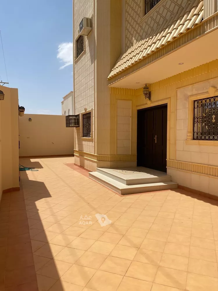 فيلا للبيع في شارع الامام محمد بن سعود, حي المدينة الجديدة, مدينة الحريق - الحريق, منطقة الرياض صورة 2