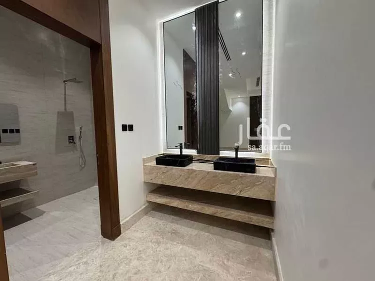 فيلا للبيع في شارع مديه, حي الشرفية, مدينة الرياض, منطقة الرياض 9