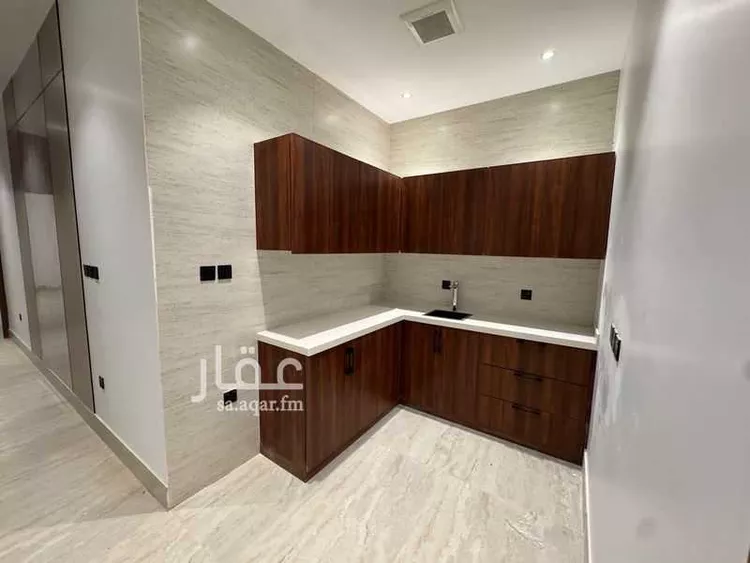 فيلا للبيع في شارع مديه, حي الشرفية, مدينة الرياض, منطقة الرياض 15
