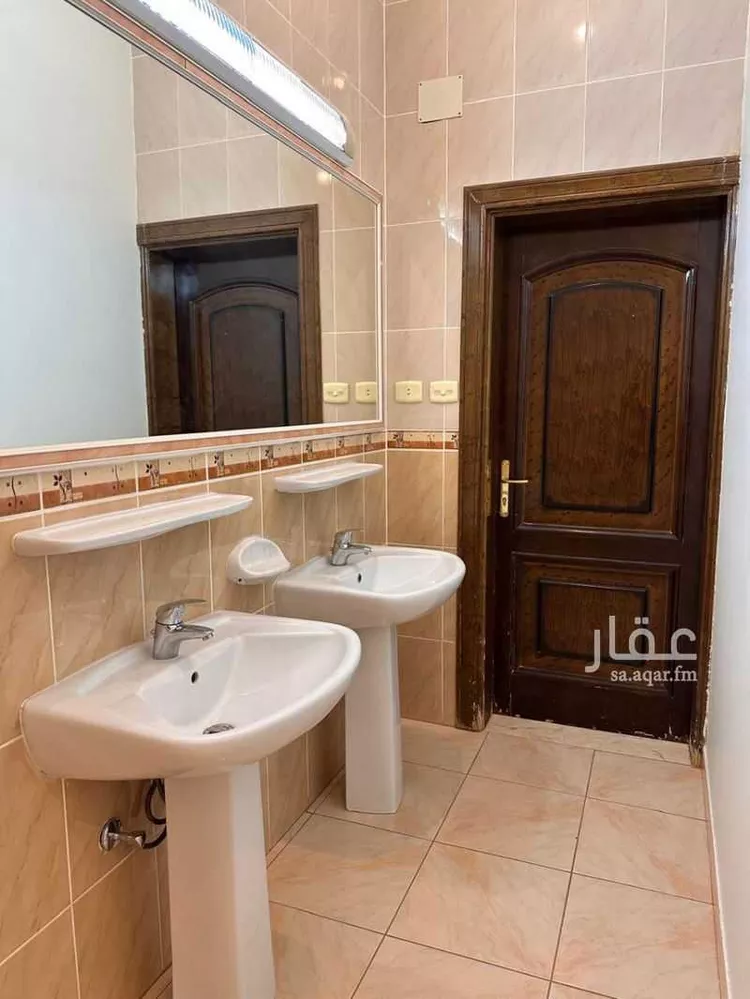 شقة للإيجار في شارع محمد الدمشقي, حي القمرية, مدينة الطائف, منطقة مكة المكرمة صورة 2