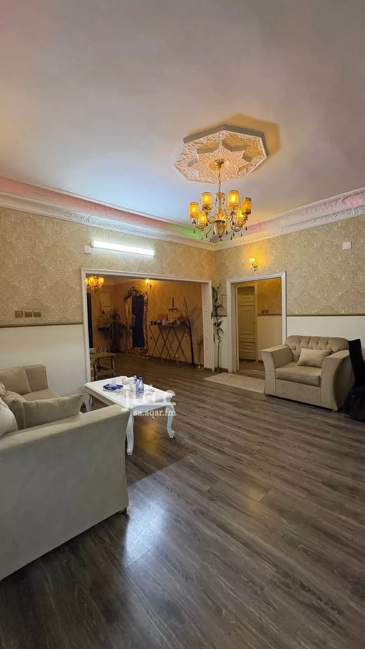 فيلا للبيع في شارع حمزة بن عبدالمطلب, حي أم العراد, مدينة الطائف, منطقة مكة المكرمة صورة 2