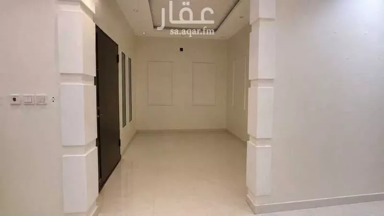 فيلا للبيع في شارع جبل المشايخ, حي القادسية, مدينة الرياض, منطقة الرياض صورة 2