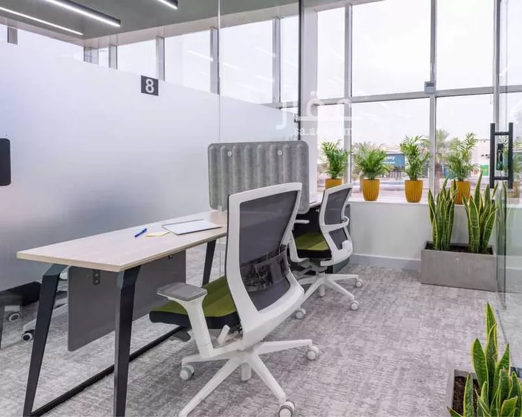 مكتب تجاري للإيجار في شارع سعود بن عبدالعزيز بن محمد الفرعي, حي التعاون, مدينة الرياض, منطقة الرياض صورة 5