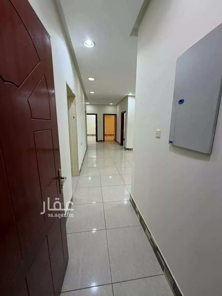 Floor for Rent in Riyadh Al Wadi