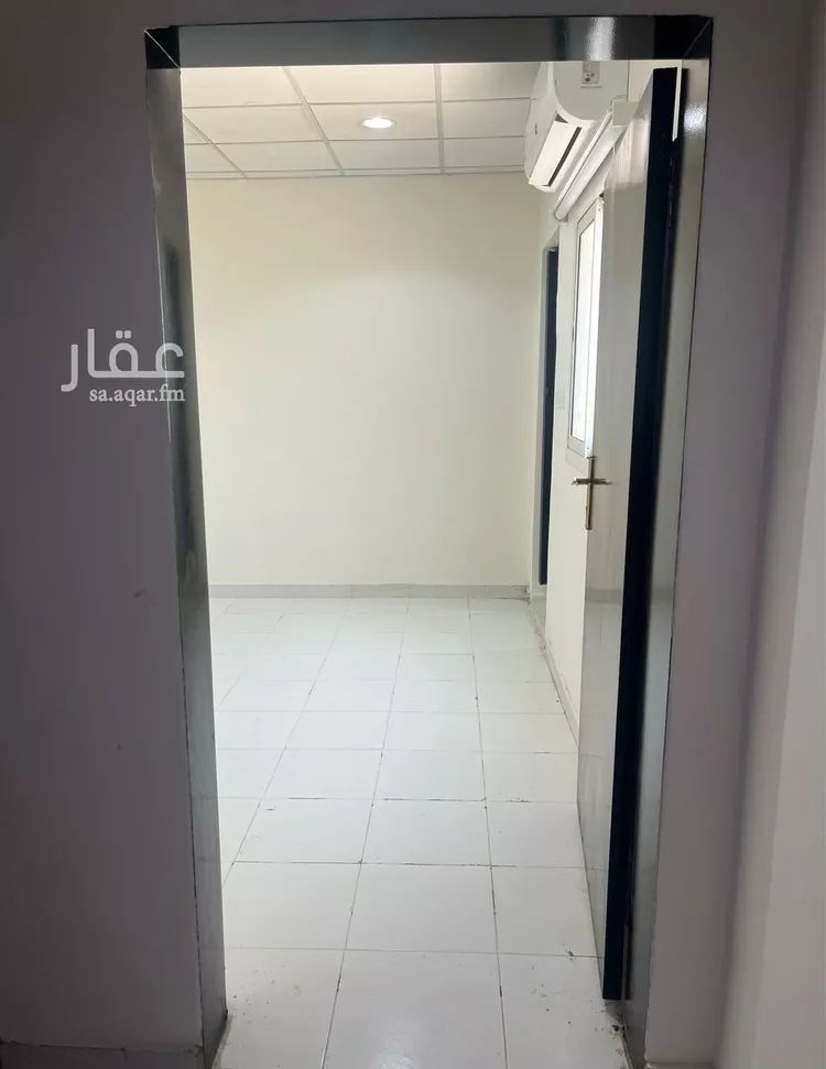 شقة للإيجار في شارع وادي ترج, حي الوادي, مدينة الرياض, منطقة الرياض