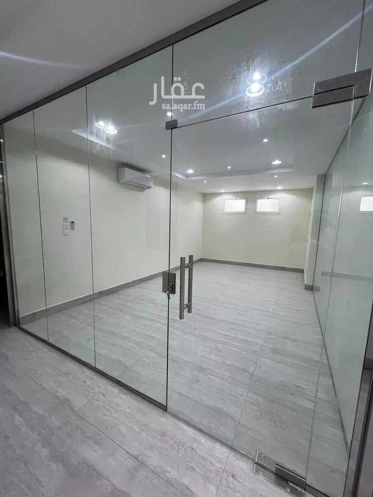 مكتب تجاري للإيجار في شارع سعود بن عبدالعزيز بن محمد الفرعي, حي التعاون, مدينة الرياض, منطقة الرياض صورة 5