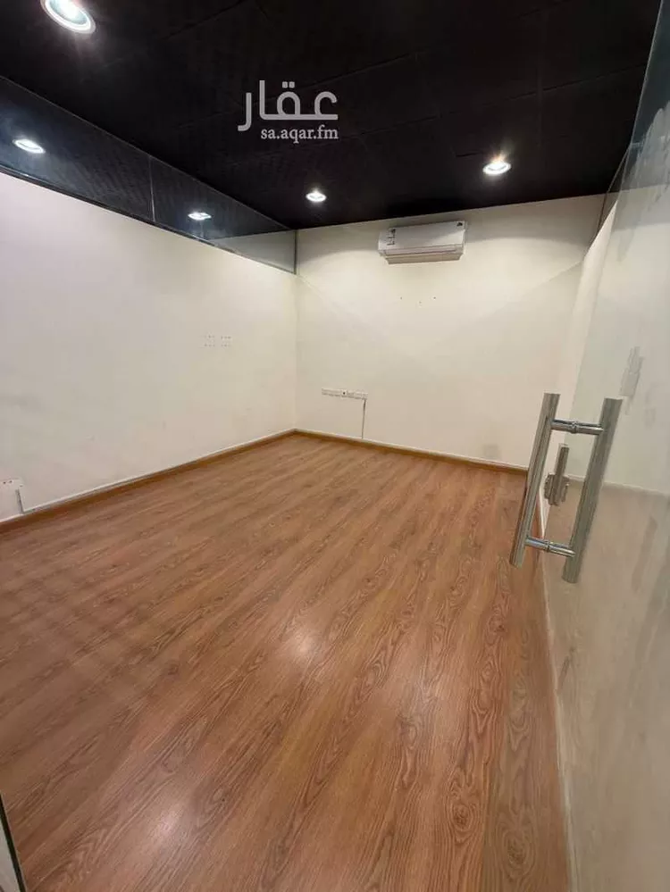 Commercial Office for Rent in Riyadh At Taawon صورة 5