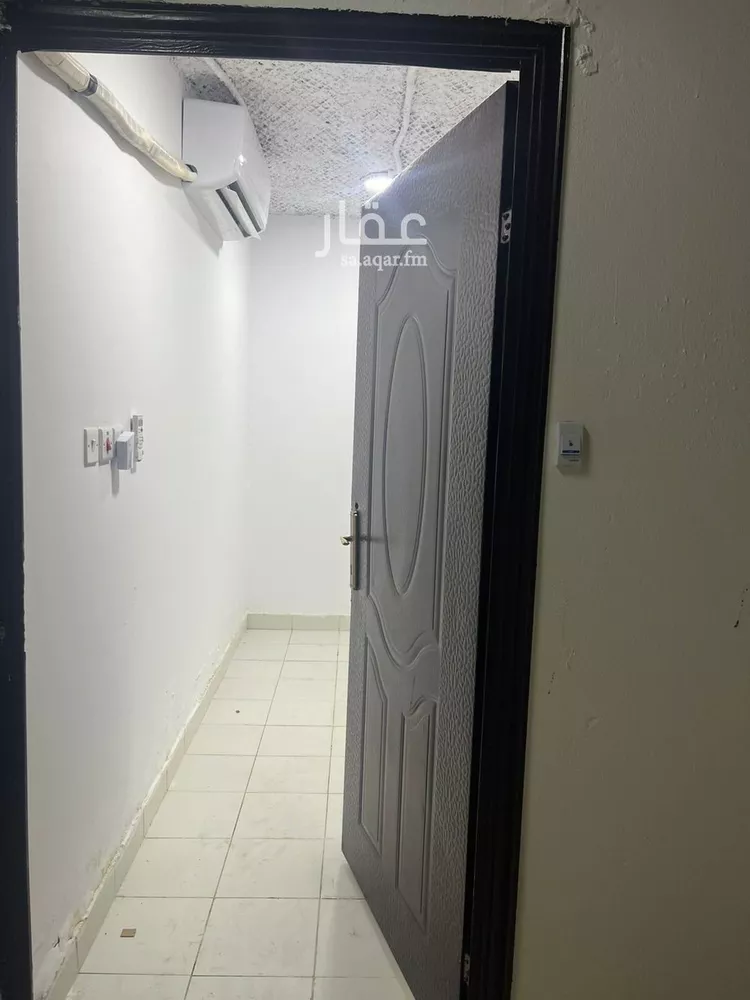 غرفة للإيجار في شارع وادي ترج, حي الوادي, مدينة الرياض, منطقة الرياض