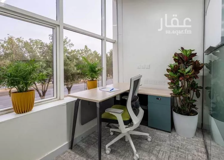 مكتب تجاري للإيجار في شارع سعود بن عبدالعزيز بن محمد الفرعي, حي التعاون, مدينة الرياض, منطقة الرياض صورة 4