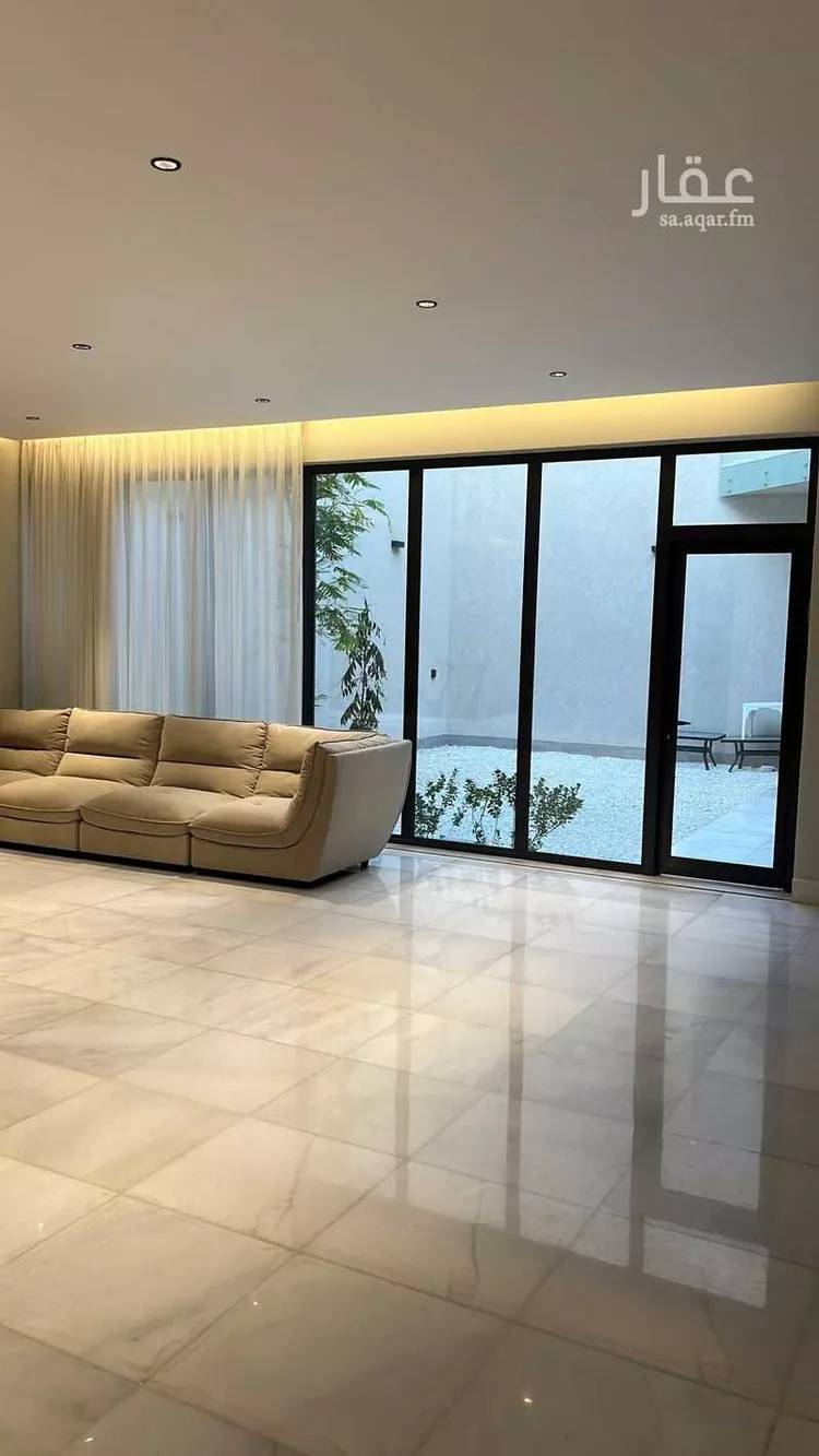 فيلا للبيع في شارع محمد بن عثمان, حي الاناهي, مدينة المدينة المنورة, منطقة المدينة المنورة صورة 5