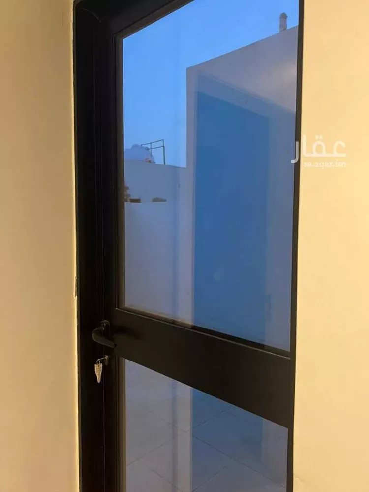 فيلا للإيجار في شارع علي بن أحمد العمري, حي العارض, مدينة الرياض, منطقة الرياض