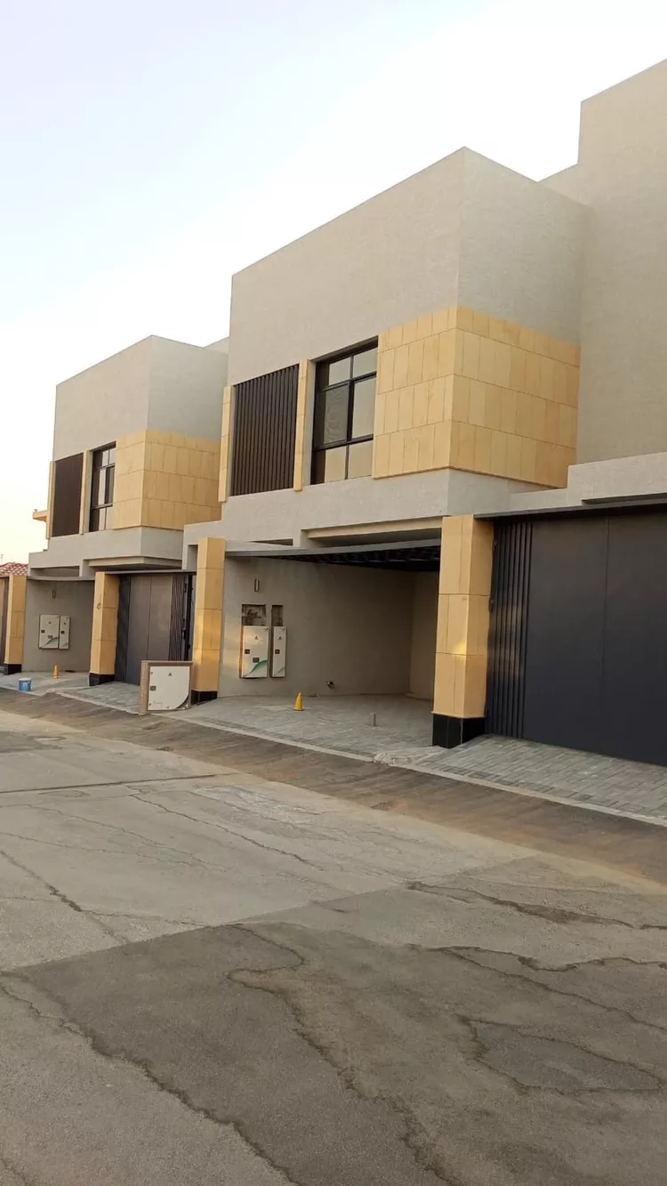 Floor for Sale in Riyadh Al Manar
