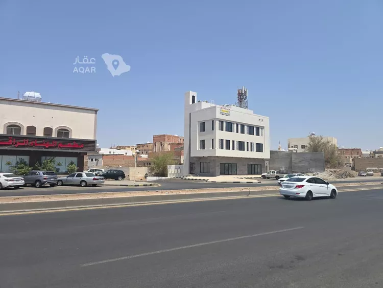 عمارة للبيع في شارع خالد ابن عرفطة, حي الدويمة, مدينة المدينة المنورة, منطقة المدينة المنورة