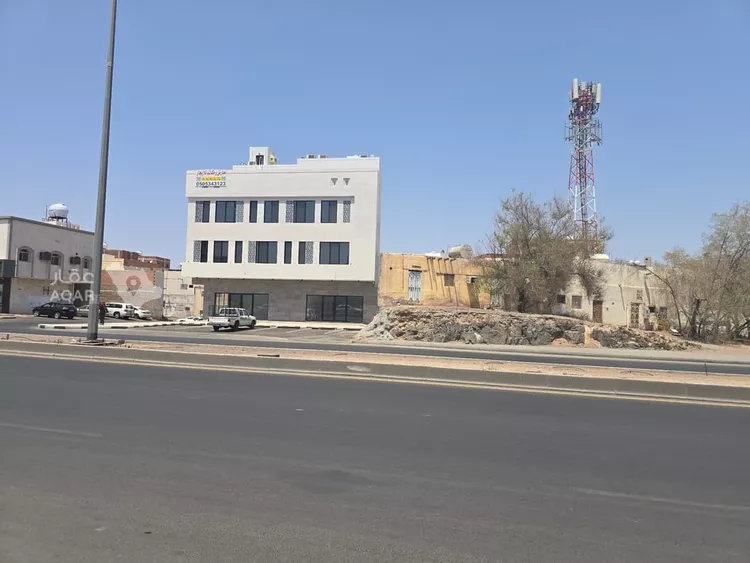 عمارة للبيع في شارع خالد ابن عرفطة, حي الدويمة, مدينة المدينة المنورة, منطقة المدينة المنورة 5