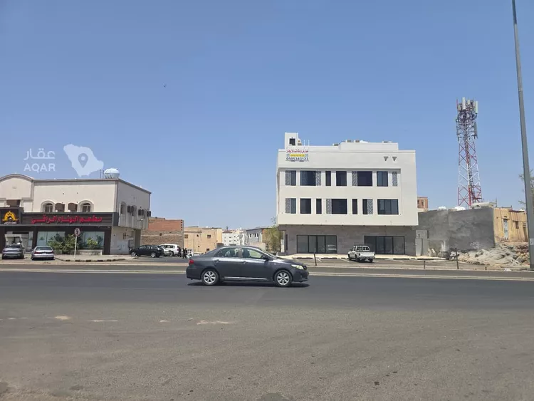عمارة للبيع في شارع خالد ابن عرفطة, حي الدويمة, مدينة المدينة المنورة, منطقة المدينة المنورة 6