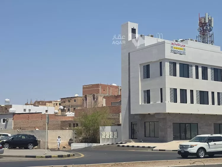 عمارة للبيع في شارع خالد ابن عرفطة, حي الدويمة, مدينة المدينة المنورة, منطقة المدينة المنورة 4