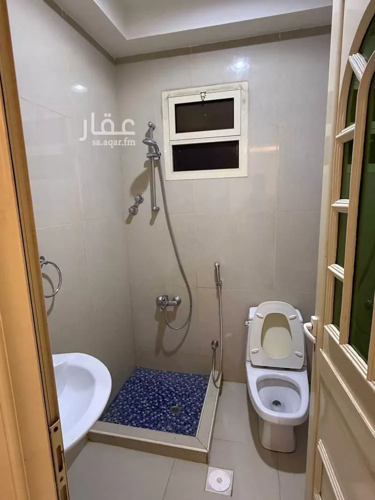 عمارة للإيجار في شارع جازان, حي الحمراء الثالث, مدينة الاحساء, المنطقة الشرقية صورة 2