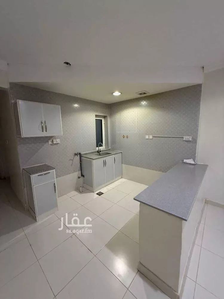 عمارة للإيجار في شارع الأمير فواز بن عبد العزيز, حي السلمانية الأول, مدينة الاحساء, المنطقة الشرقية