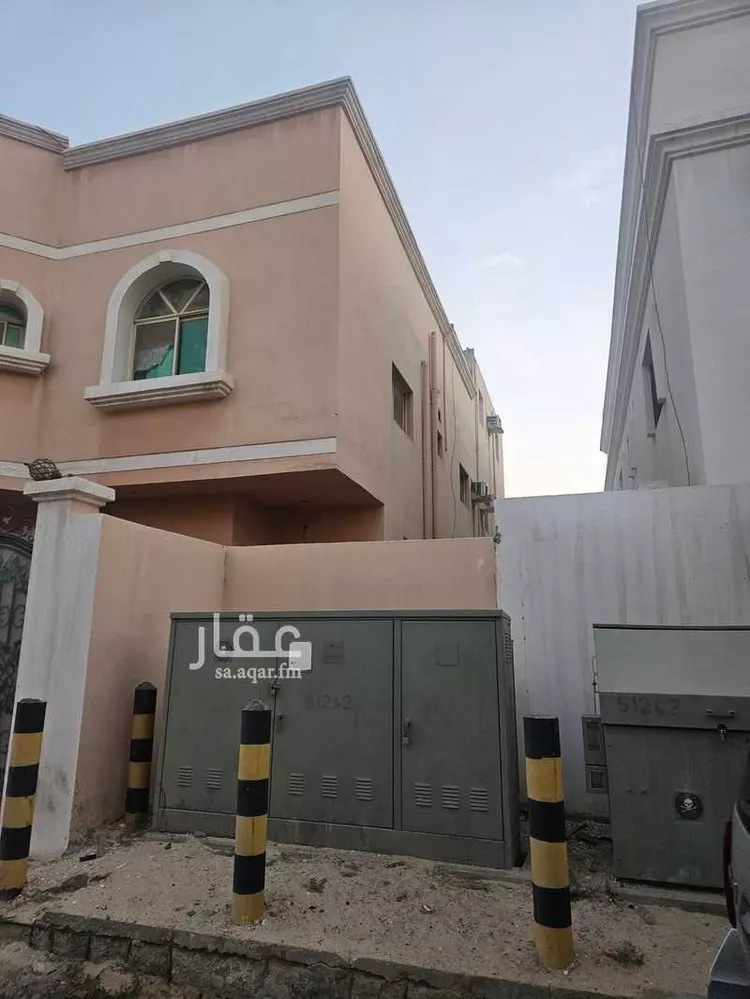 عمارة للبيع في شارع زكريا الساحلي, حي الراكة الجنوبية, مدينة الخبر, المنطقة الشرقية 7