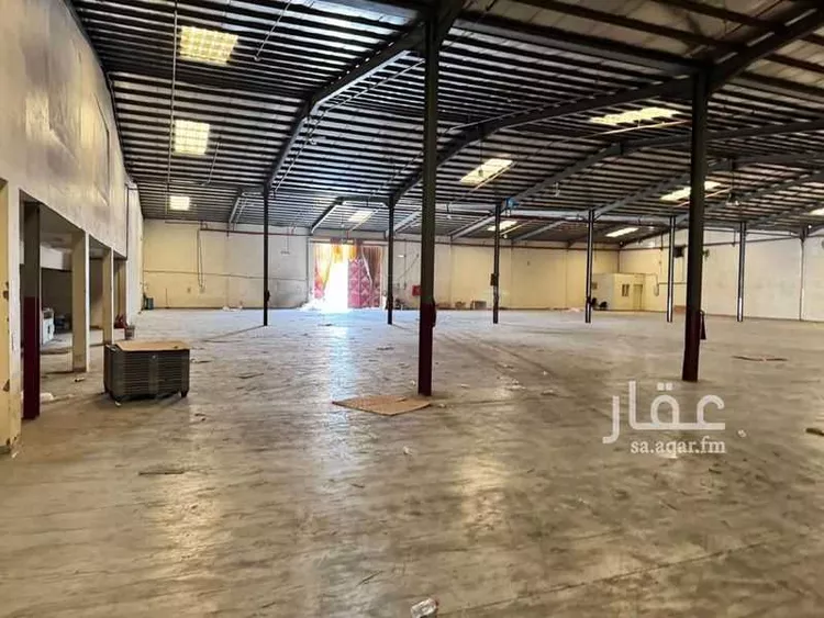 محل للبيع في شارع ملحة, حي المروة, مدينة الرياض, منطقة الرياض صورة 2