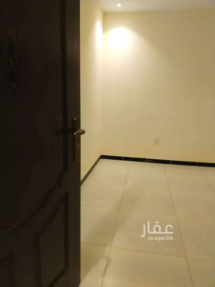 شقة للإيجار في  صورة 2