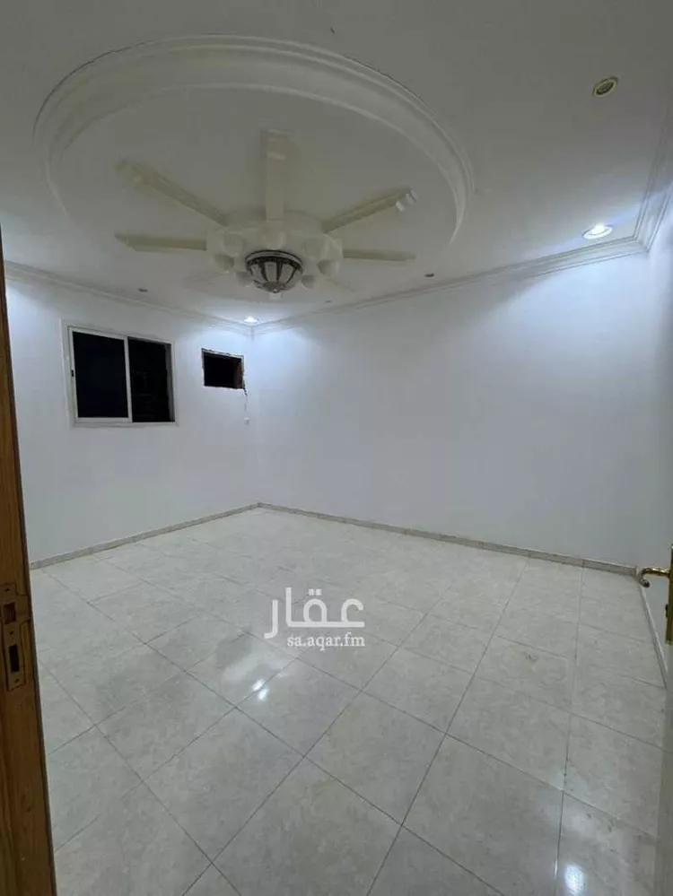 شقة للإيجار في شارع الهدار, حي بدر, مدينة الرياض, منطقة الرياض 8