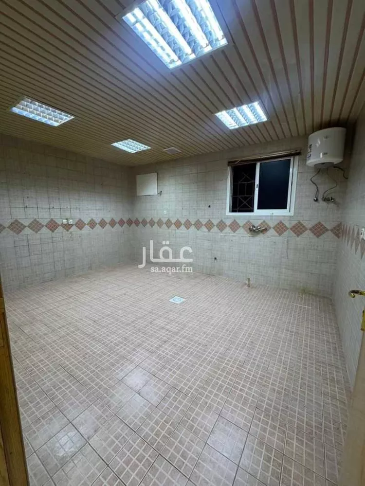 شقة للإيجار في شارع الهدار, حي بدر, مدينة الرياض, منطقة الرياض 7