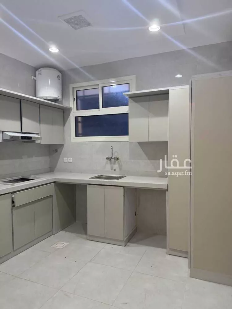 شقة للإيجار في شارع يثرب, حي بدر, مدينة الرياض, منطقة الرياض صورة 5