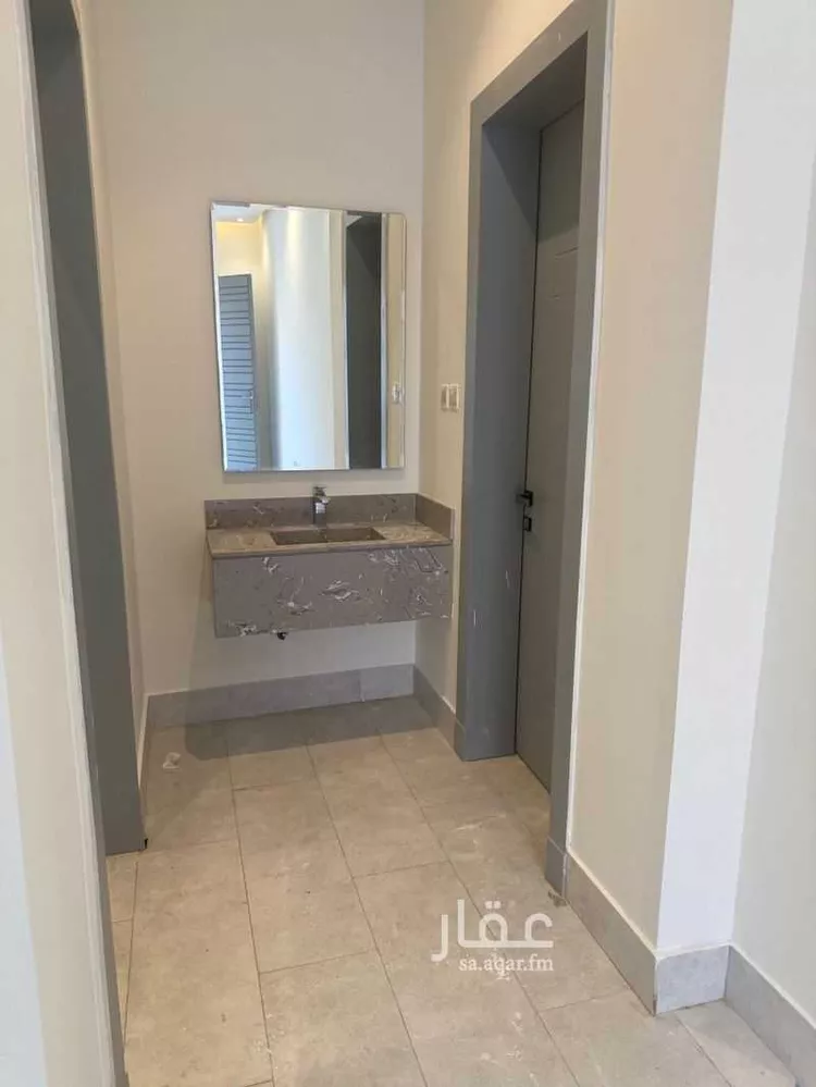 دور للإيجار في شارع ابن الطراح, حي بدر, مدينة الرياض, منطقة الرياض صورة 5