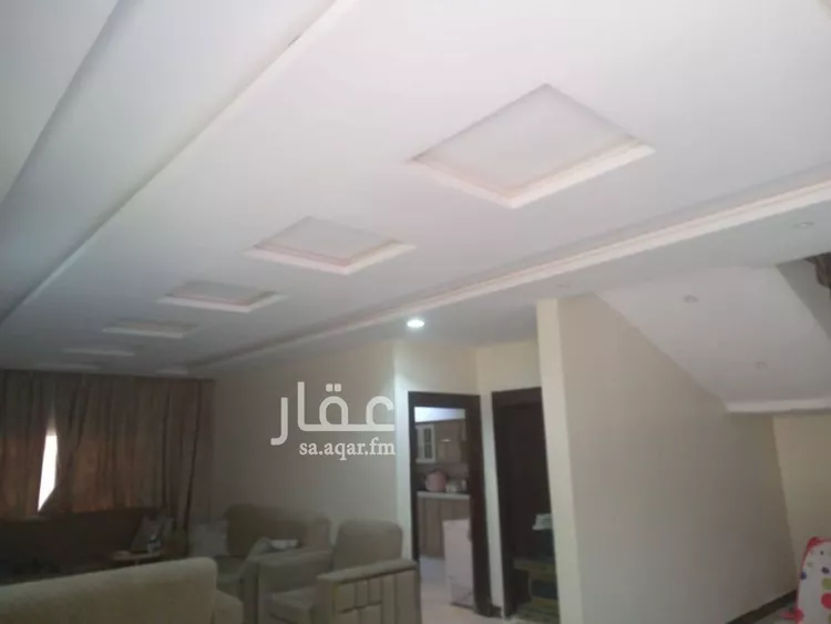 فيلا للبيع في شارع حسين بن حمد, حي طيبة, مدينة الرياض, منطقة الرياض صورة 4