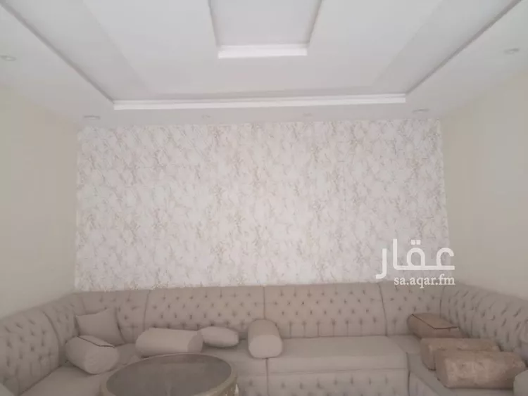 فيلا للبيع في شارع حسين بن حمد, حي طيبة, مدينة الرياض, منطقة الرياض صورة 3
