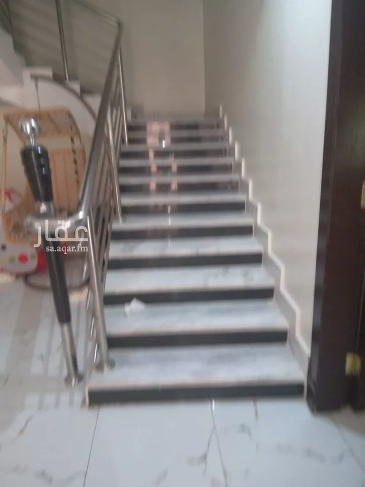 فيلا للبيع في شارع حسين بن حمد, حي طيبة, مدينة الرياض, منطقة الرياض صورة 5