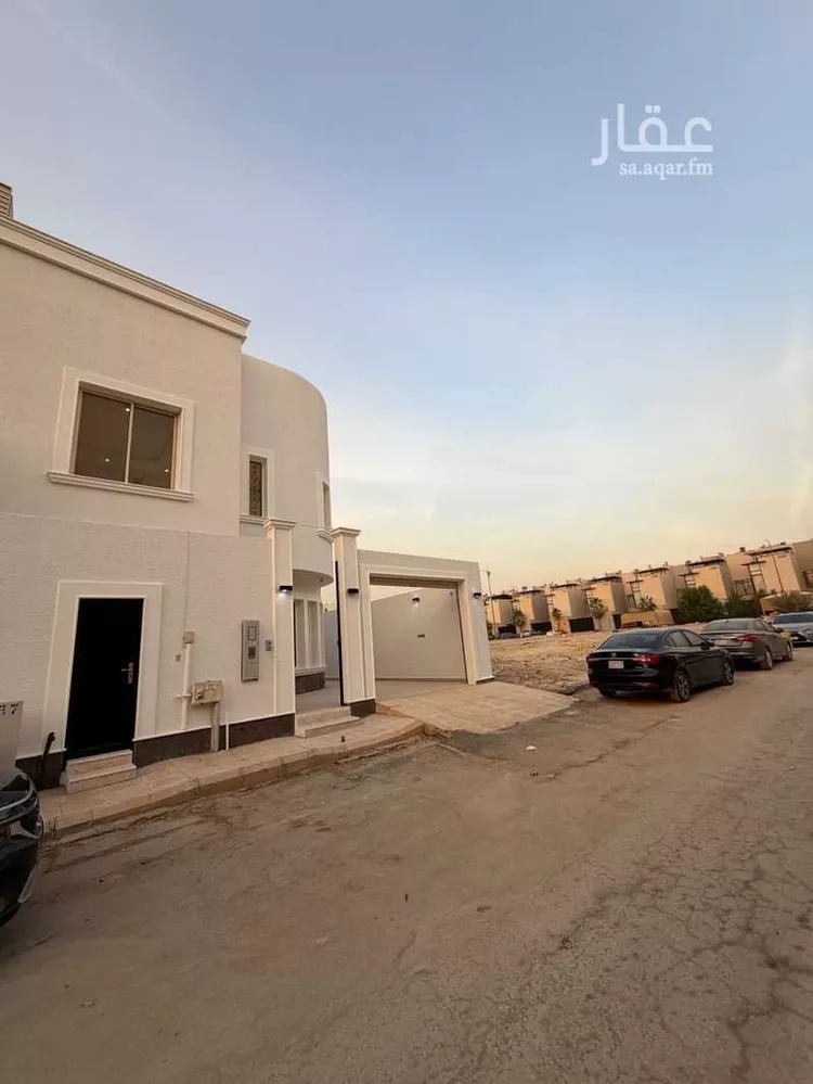 فيلا للبيع في شارع عبدالمعطي مرداد, حي العارض, مدينة الرياض, منطقة الرياض