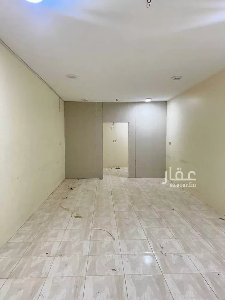 مستودع للإيجار في شارع أبي المنصور الخزرجي ، حي مطار حائل الاقليمي ، حائل ، منطقة حائل صورة 3