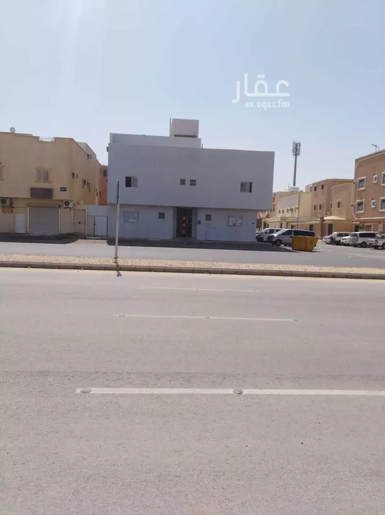عمارة للبيع في شارع ابن حزم, حي العريجاء الغربي, مدينة الرياض, منطقة الرياض صورة 3