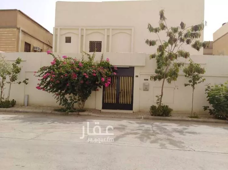 فيلا للبيع في شارع قتادة بن النعمان ، حي الفيصلية ، الدرعية ، الدرعية