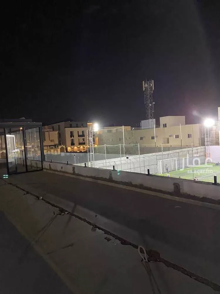 محل للإيجار في شارع عمر ابن عبدالله ابن رزين السلمي, حي الدفاع, مدينة المدينة المنورة, منطقة المدينة المنورة 6