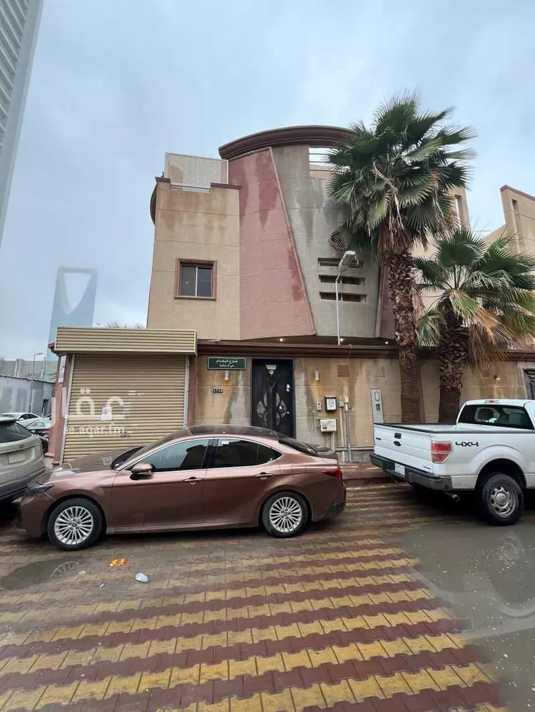 فيلا للإيجار في شارع المقدام, حي الرحمانية, مدينة الرياض, منطقة الرياض صورة 2