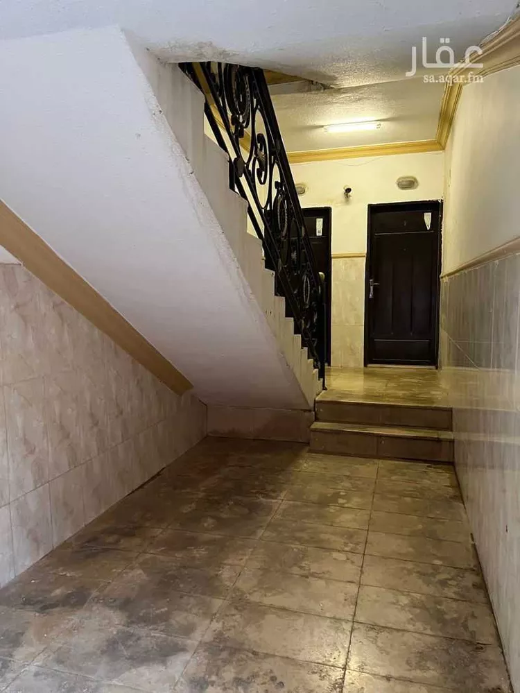 عمارة للبيع في شارع بدر المزني, حي الضباط, مدينة الرياض, منطقة الرياض صورة 2