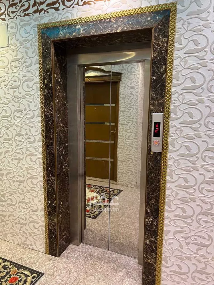 عمارة للبيع في شارع القدير, حي الضباط, مدينة الرياض, منطقة الرياض صورة 3