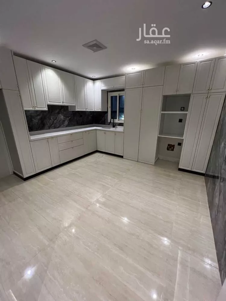 دور للإيجار في شارع عبدالقادر الجزائري, حي الملك فهد, مدينة الرياض, منطقة الرياض صورة 5