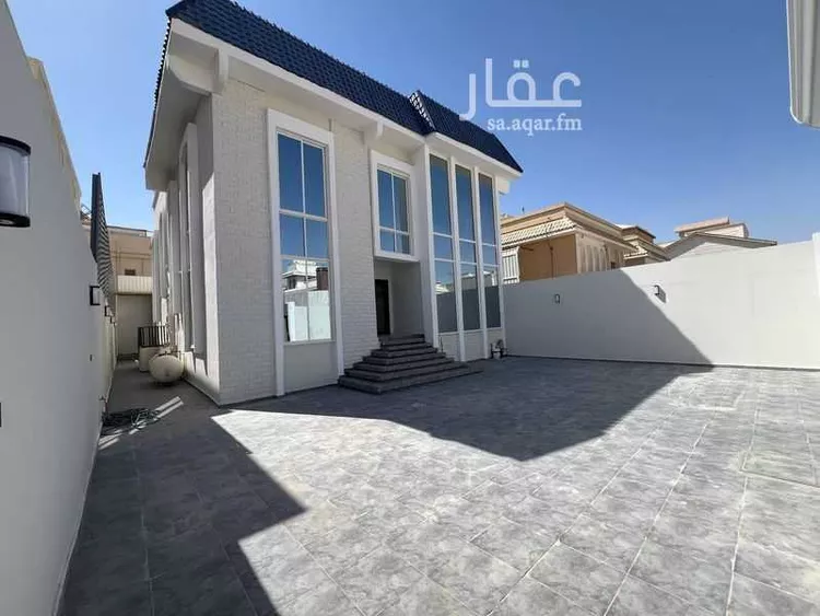 فيلا للإيجار في شارع عبدالقادر الجزائري, حي الملك فهد, مدينة الرياض, منطقة الرياض صورة 2