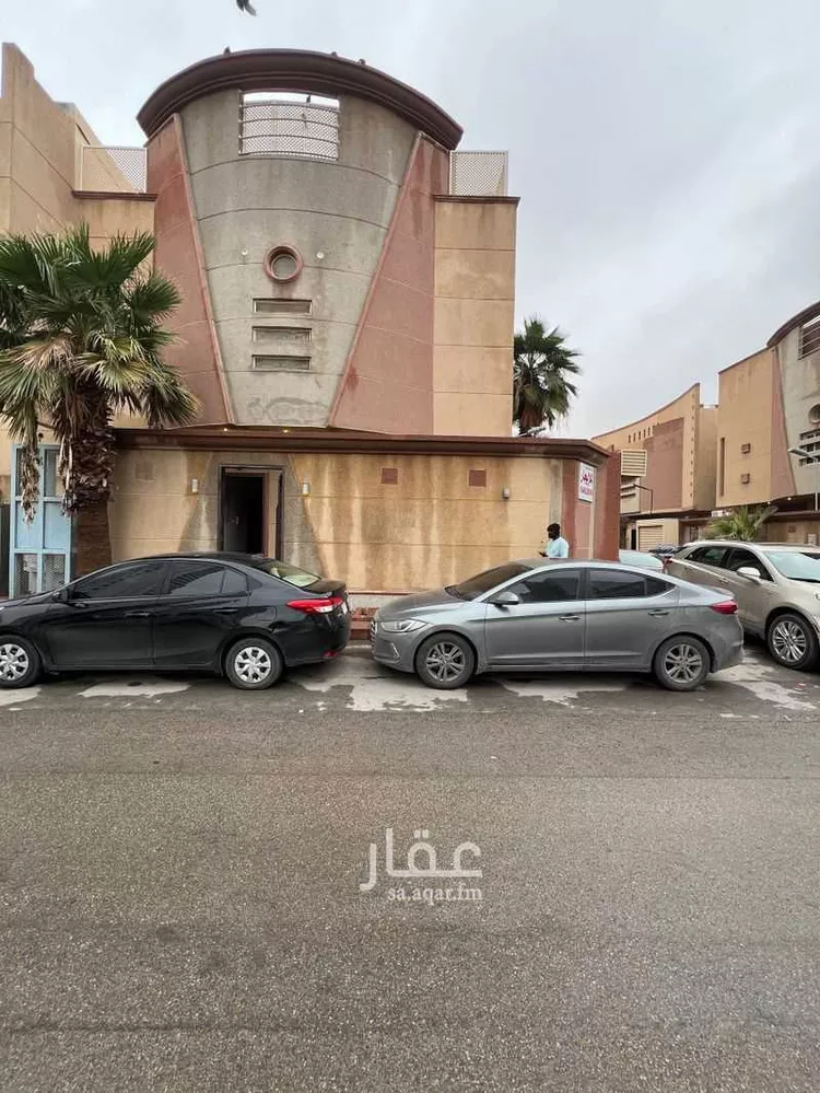فيلا للإيجار في شارع المقدام, حي الرحمانية, مدينة الرياض, منطقة الرياض صورة 3