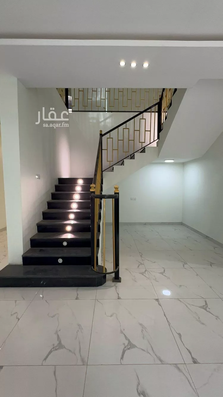 فيلا للبيع في شارع اسعد بن سلامة الانصاري, حي المستقبل, مدينة المجمعه, منطقة الرياض صورة 4
