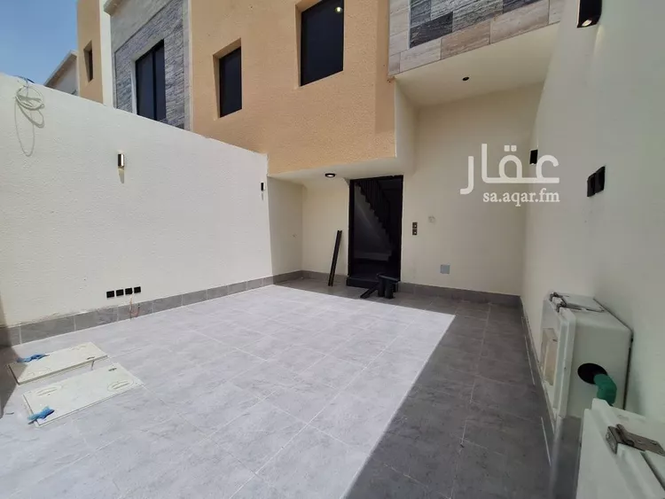 دور للبيع في شارع أبان بن تغلب, حي الملك فيصل, مدينة الرياض, منطقة الرياض صورة 2