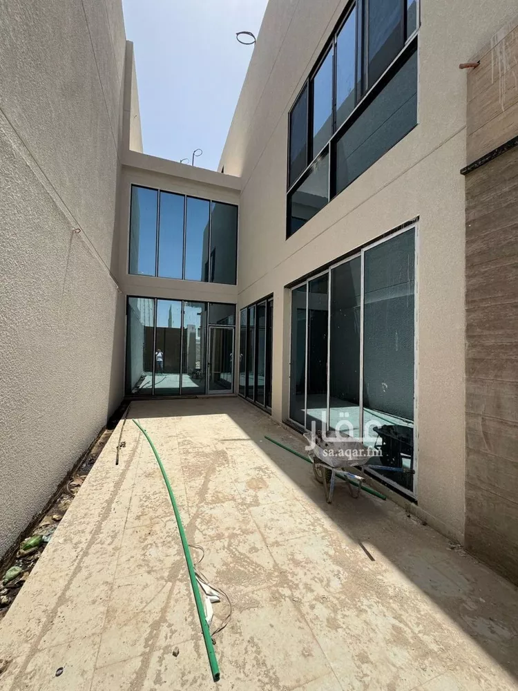 فيلا للبيع في شارع المجاردة, حي المعيزيلة, مدينة الرياض, منطقة الرياض صورة 4